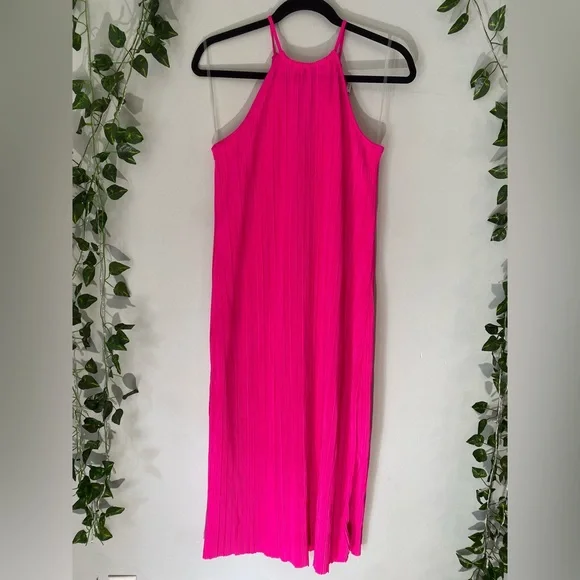A New Day Women’s Hot Pink Halter Dress Size Medium - Picture 4 of 6